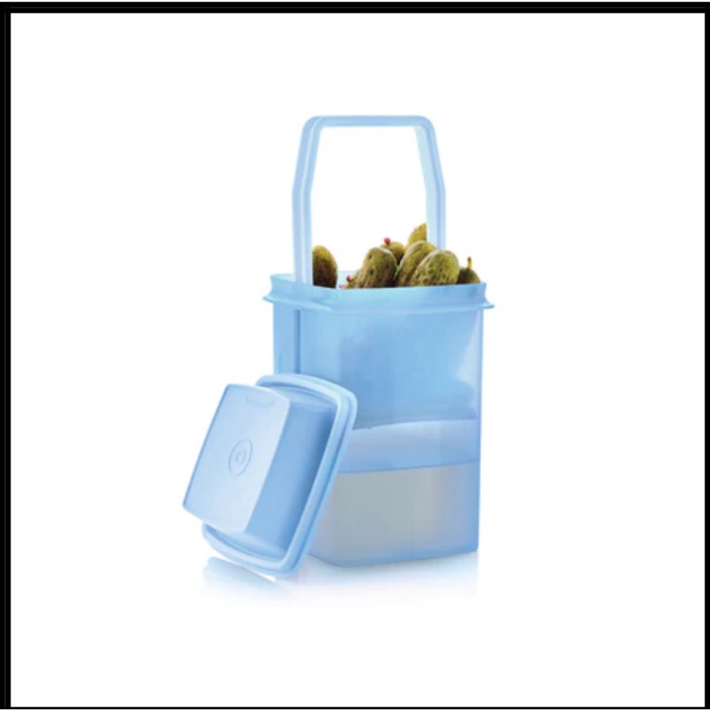 NEW  TUPPERWARE PICK-A-DELI® CONTAINER